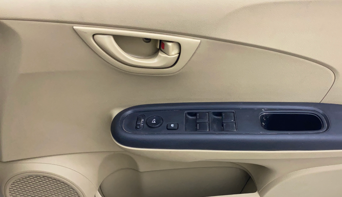 2017 Honda Amaze 1.2L I-VTEC S, Petrol, Manual, 1,29,943 km, Driver Side Door Panels Control