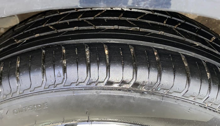 2024 Hyundai NEW I20 ASTA (O) 1.2 IVT, Petrol, Automatic, 4,262 km, Left Rear Tyre Tread