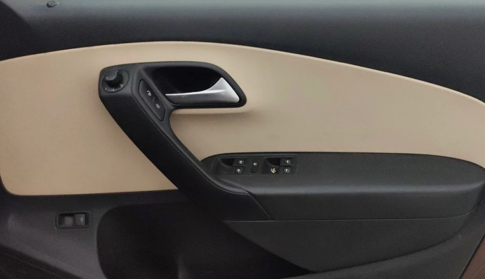 2019 Volkswagen Vento HIGHLINE PLUS 1.2 AT, Petrol, Automatic, 72,482 km, Driver Side Door Panels Control