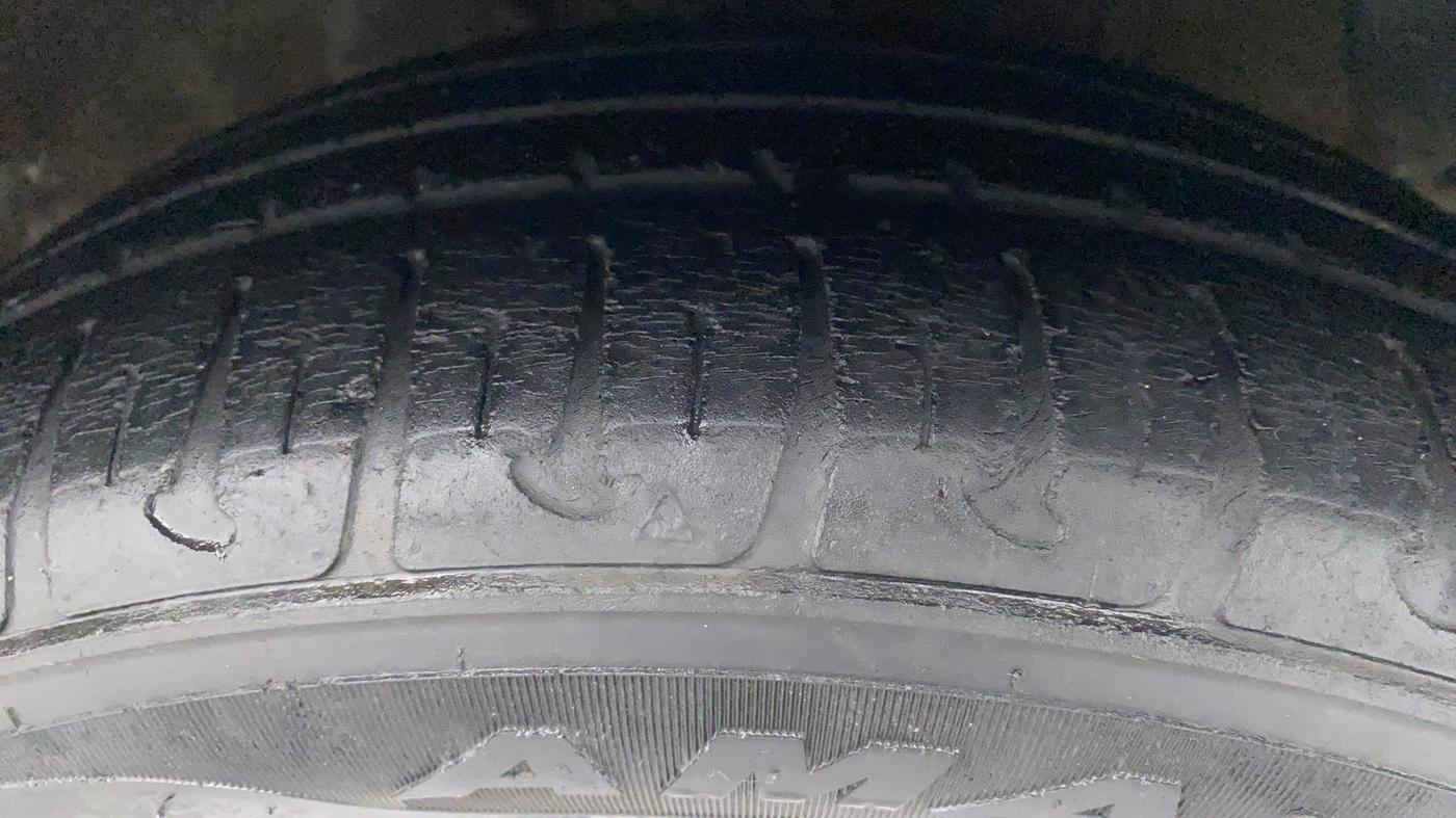 2019 Hyundai Xcent SX 1.2, Petrol, Manual, 35,829 km, Right Front Tyre Tread
