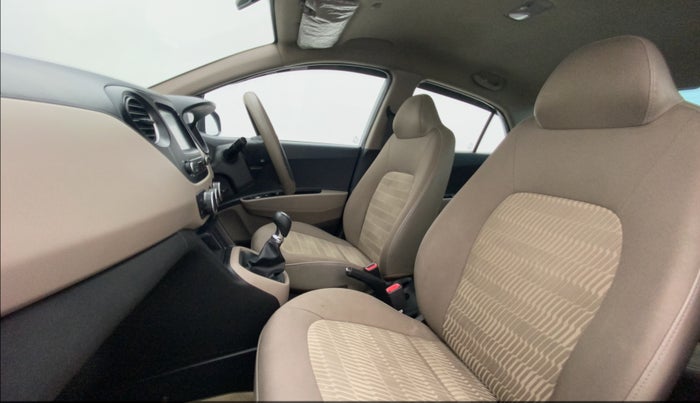 2019 Hyundai Xcent SX 1.2, Petrol, Manual, 35,829 km, Right Side Front Door Cabin