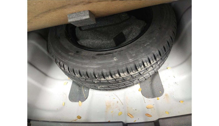 2024 Hyundai AURA SX 1.2 CNG, CNG, Manual, 11,711 km, Spare Tyre