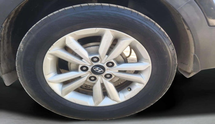 2015 Hyundai Creta SX PLUS AT 1.6 DIESEL, Diesel, Automatic, 1,35,334 km, Left Rear Wheel