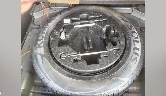 2015 Hyundai Creta SX PLUS AT 1.6 DIESEL, Diesel, Automatic, 1,35,334 km, Spare Tyre