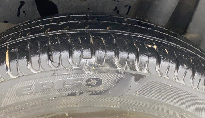 2018 Maruti Dzire VXI, Petrol, Manual, 29,832 km, Left Rear Tyre Tread