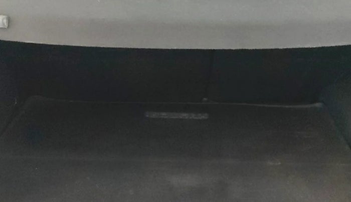 2016 Hyundai Creta SX PLUS AT 1.6 PETROL, Petrol, Automatic, 69,207 km, Boot Inside