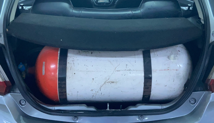 2018 Tata Tiago XT PETROL, CNG, Manual, 83,967 km, Boot Inside