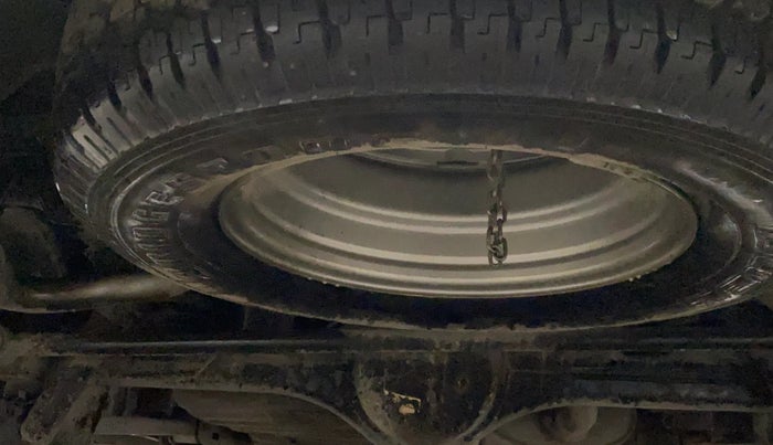 2017 Tata Hexa XT 4X2 6 STR, Diesel, Manual, 91,455 km, Spare Tyre