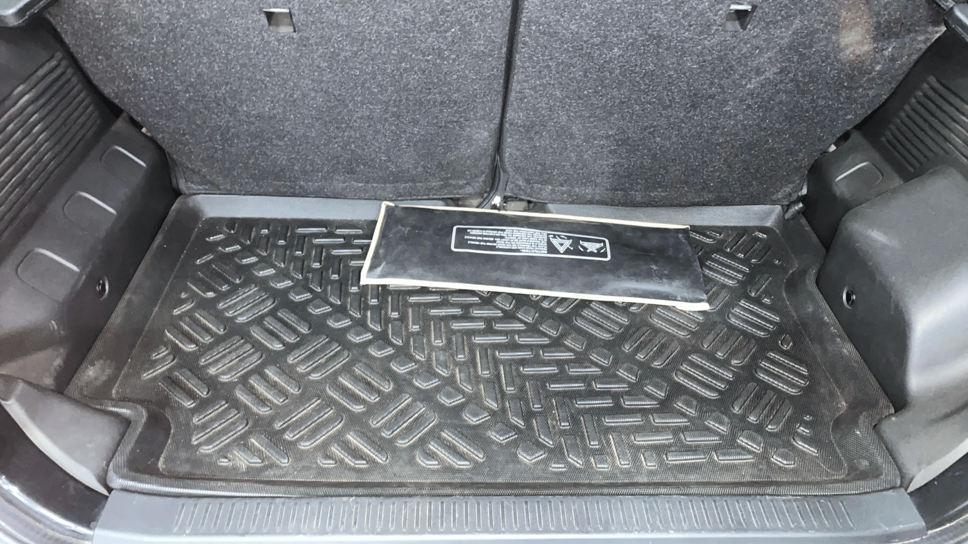 2024 Maruti JIMNY ALPHA ALL GRIP PRO AT, Petrol, Automatic, 7,384 km, Boot Inside