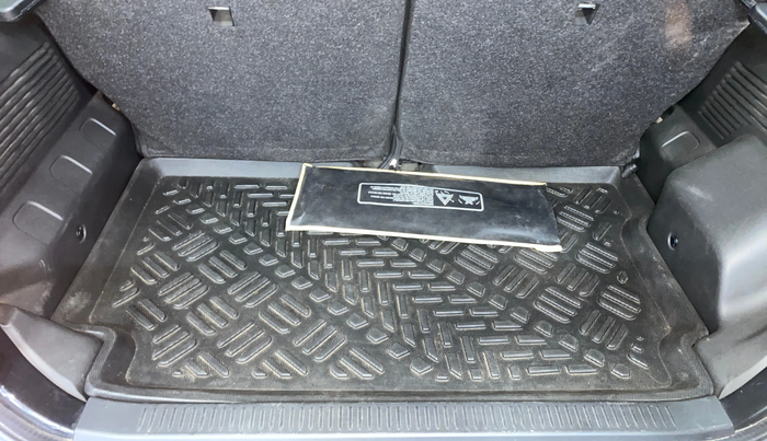 2024 Maruti JIMNY ALPHA ALL GRIP PRO AT, Petrol, Automatic, 7,384 km, Boot Inside