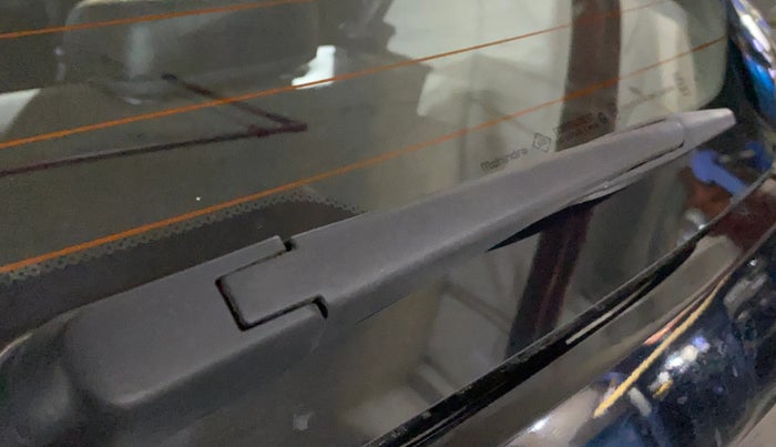 2024 Mahindra XUV300 W8 1.2 PETROL, Petrol, Manual, 1,084 km, Rear Wiper