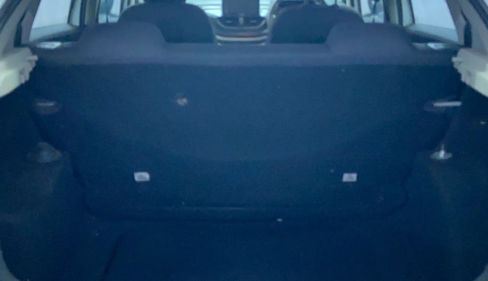 2022 Tata ALTROZ XE PETROL, Petrol, Manual, 52,894 km, Boot Inside