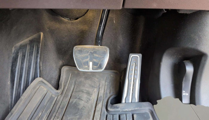 2019 BMW 6 Series 630D GT M SPORT, Diesel, Automatic, 64,599 km, Pedals