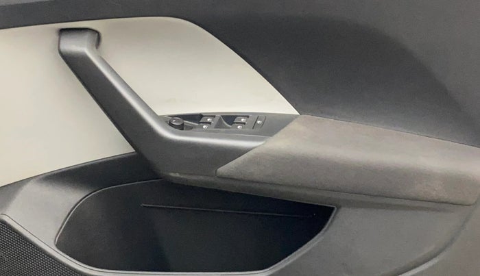 2022 Skoda KUSHAQ AMBITION 1.0L TSI AT, Petrol, Automatic, 24,579 km, Driver Side Door Panels Control