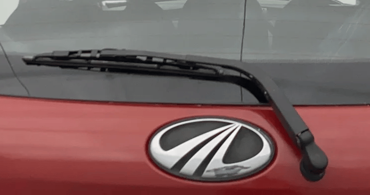 2018 Mahindra KUV 100 NXT K8 P 6 STR, Petrol, Manual, 44,289 km, Rear Wiper