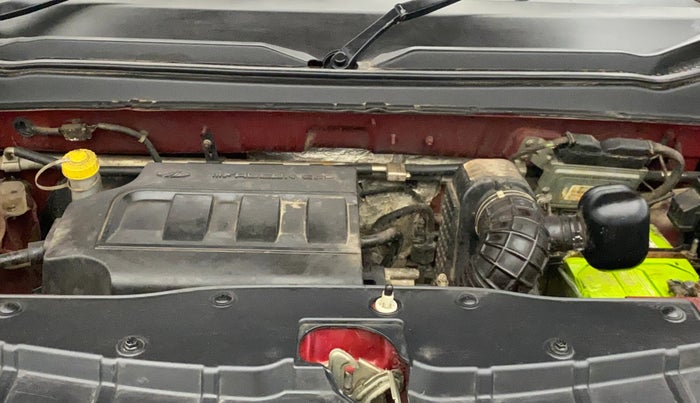 2018 Mahindra KUV 100 NXT K8 P 6 STR, Petrol, Manual, 45,274 km, Engine View