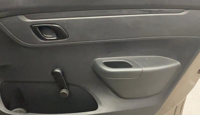 2016 Renault Kwid RXL, Petrol, Manual, 48,881 km, Driver Side Door Panels Control