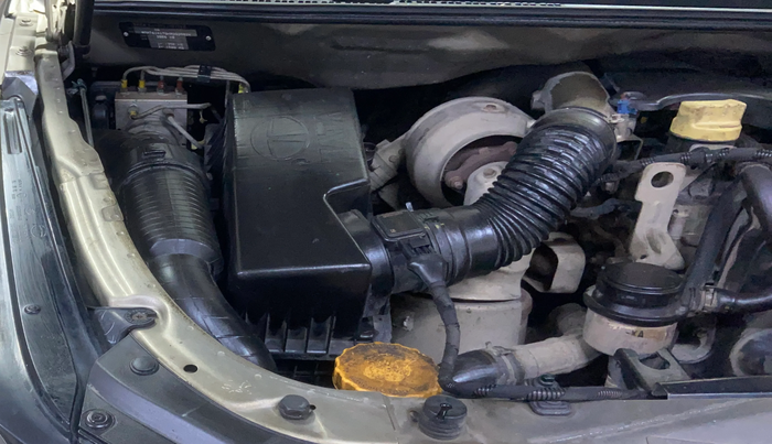 2017 Tata Hexa XT 4X2 7 STR, Diesel, Manual, 1,35,773 km, Engine View - Right