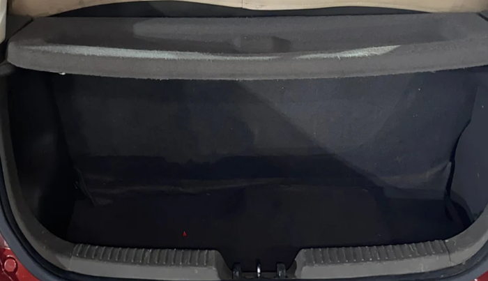 2013 Hyundai i10 MAGNA 1.2, Petrol, Manual, 74,188 km, Boot Inside