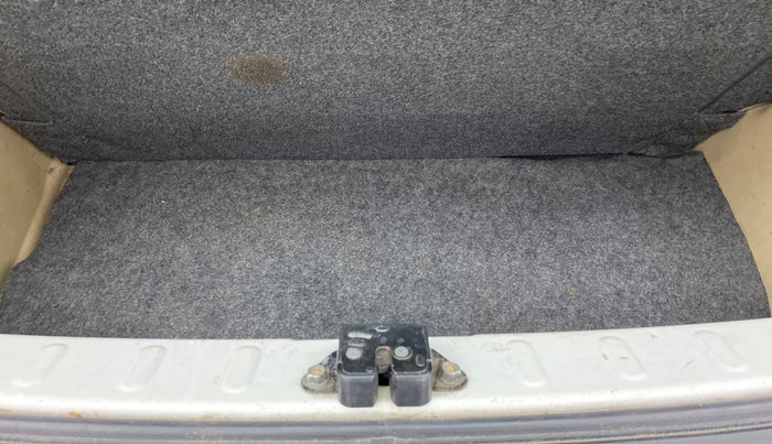 2012 Honda Brio V MT, Petrol, Manual, 90,184 km, Boot Inside