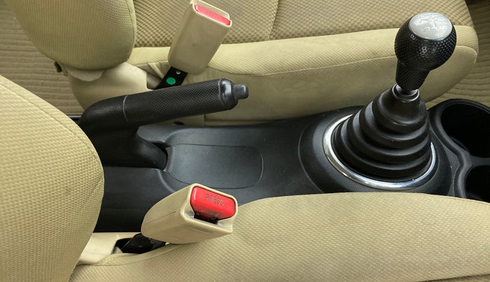 2012 Honda Brio V MT, Petrol, Manual, 90,184 km, Gear Lever