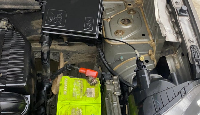 2017 Renault Kwid RXT 1.0 AMT, Petrol, Automatic, 74,010 km, Engine View - Left