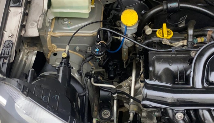 2017 Renault Kwid RXT 1.0 AMT, Petrol, Automatic, 74,010 km, Engine View - Right