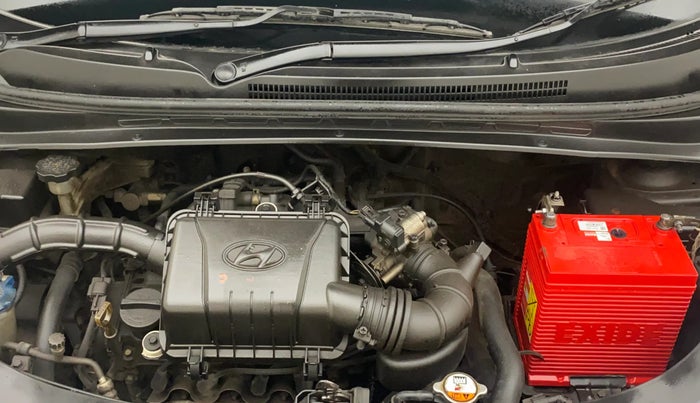 2015 Hyundai i10 SPORTZ 1.1, Petrol, Manual, 84,321 km, Engine View