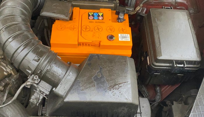 2022 Hyundai VENUE SX 1.5 (O) EXECUTIVE CRDI, Diesel, Manual, 46,065 km, Engine View - Left