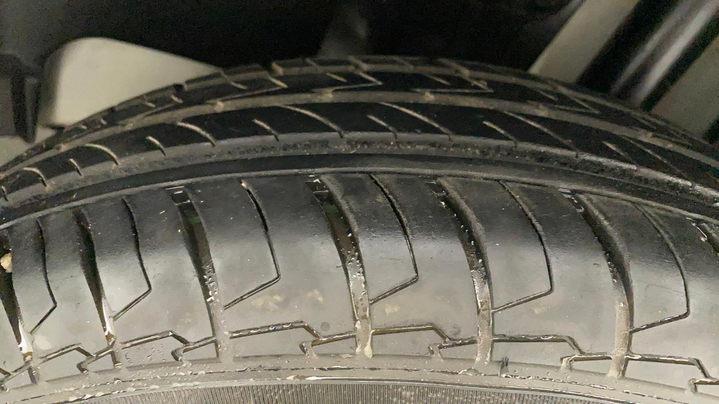 2023 Maruti Swift VXI, Petrol, Manual, 10,050 km, Left Rear Tyre Tread