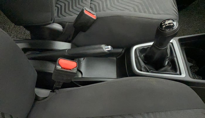 2023 Maruti Swift VXI, Petrol, Manual, 10,050 km, Gear Lever
