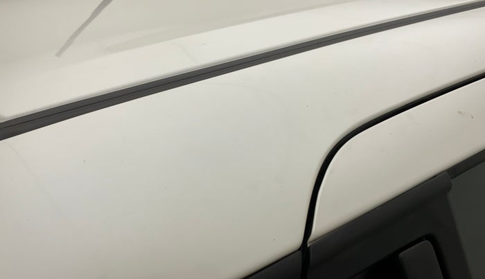 2023 Maruti Swift VXI, Petrol, Manual, 10,050 km, Right C pillar - Minor scratches