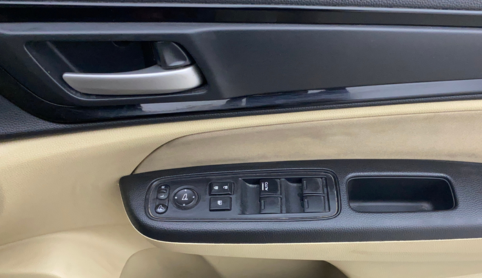 2019 Honda Amaze 1.2L I-VTEC S CVT, Petrol, Automatic, 65,565 km, Driver Side Door Panels Control