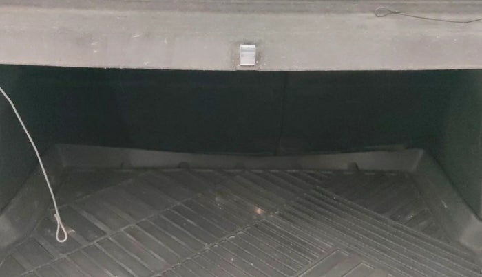 2022 Maruti BREZZA ZXI, Petrol, Manual, 15,886 km, Boot Inside