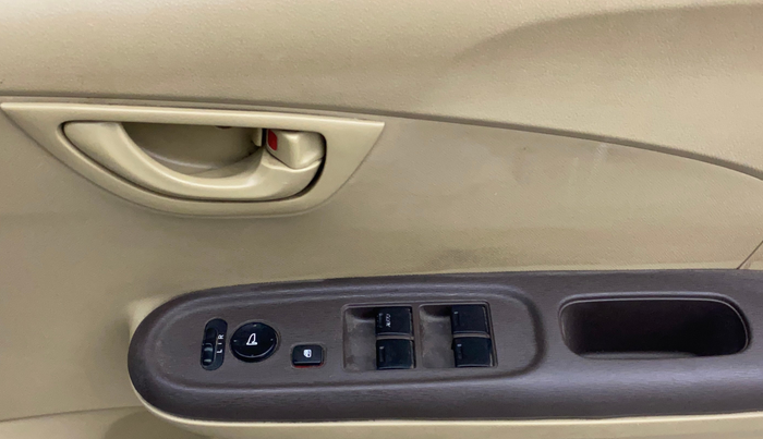 2013 Honda Amaze 1.2L I-VTEC S, Petrol, Manual, 53,478 km, Driver Side Door Panels Control