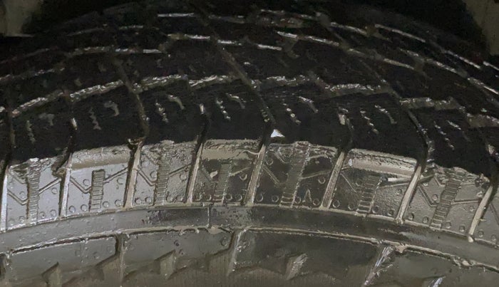 2023 Mahindra Thar LX HT PETROL 4WD MT, Petrol, Manual, 60,198 km, Right Rear Tyre Tread