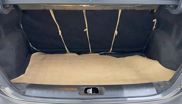 2016 Maruti Swift Dzire VDI, Diesel, Manual, 97,618 km, Boot Inside