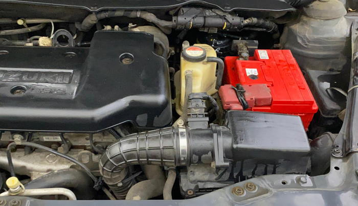 2016 Maruti Swift Dzire VDI, Diesel, Manual, 97,618 km, Engine View - Left