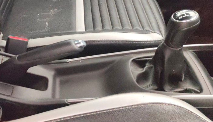 2020 Toyota Glanza V, Petrol, Manual, 56,794 km, Gear Lever
