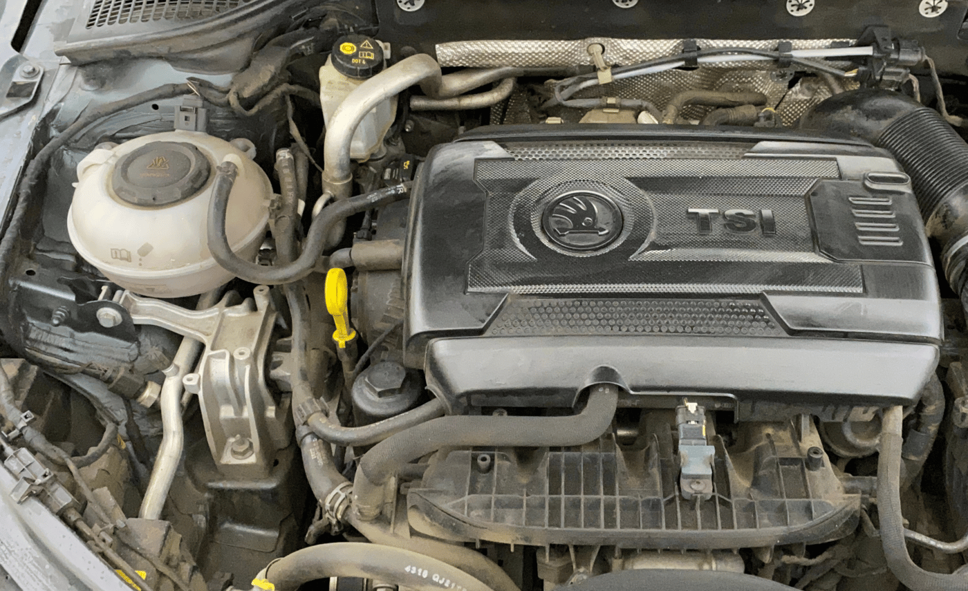 2019 Skoda Octavia L&K 1.8 TSI AT, Petrol, Automatic, 48,040 km, Engine View - Right