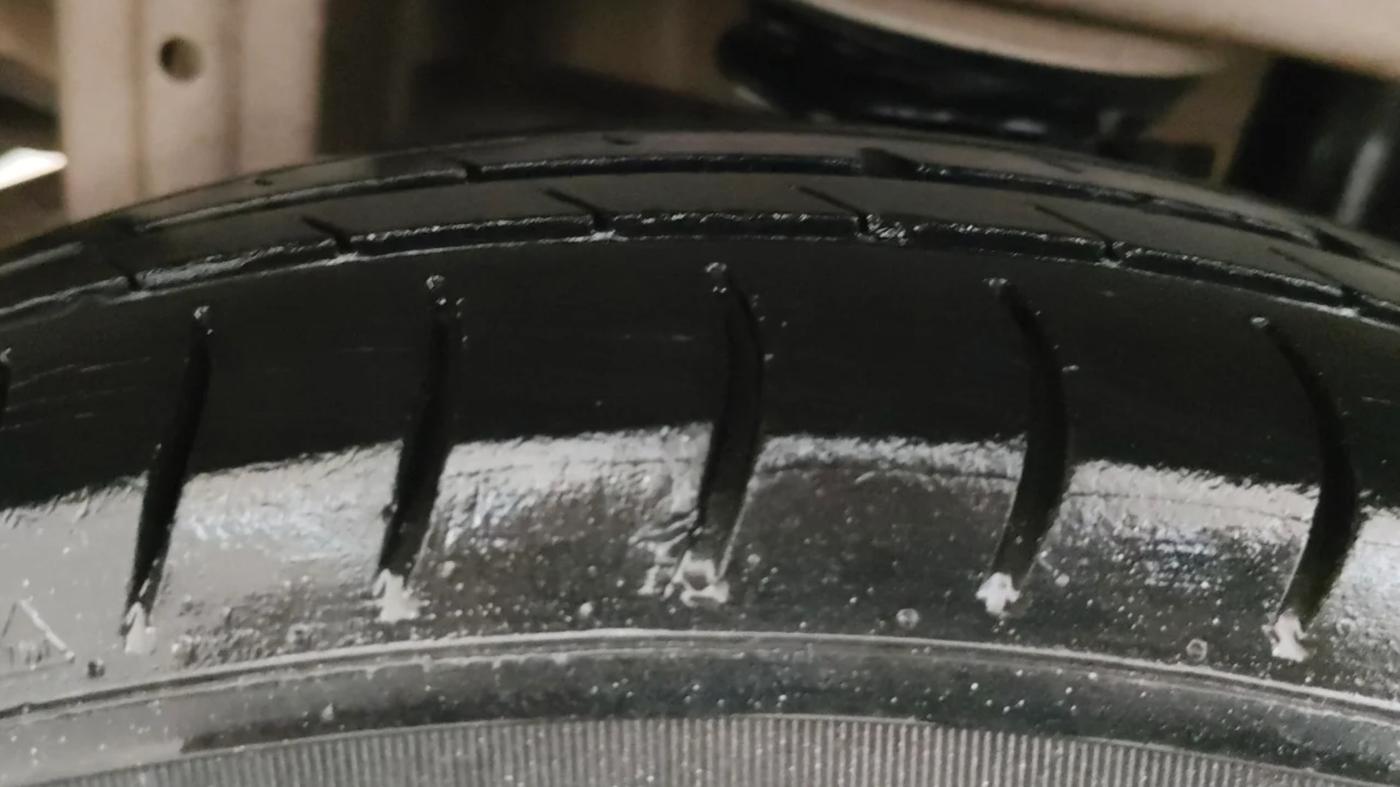2019 Maruti Alto 800 LXI CNG, CNG, Manual, 86,040 km, Right Rear Tyre Tread
