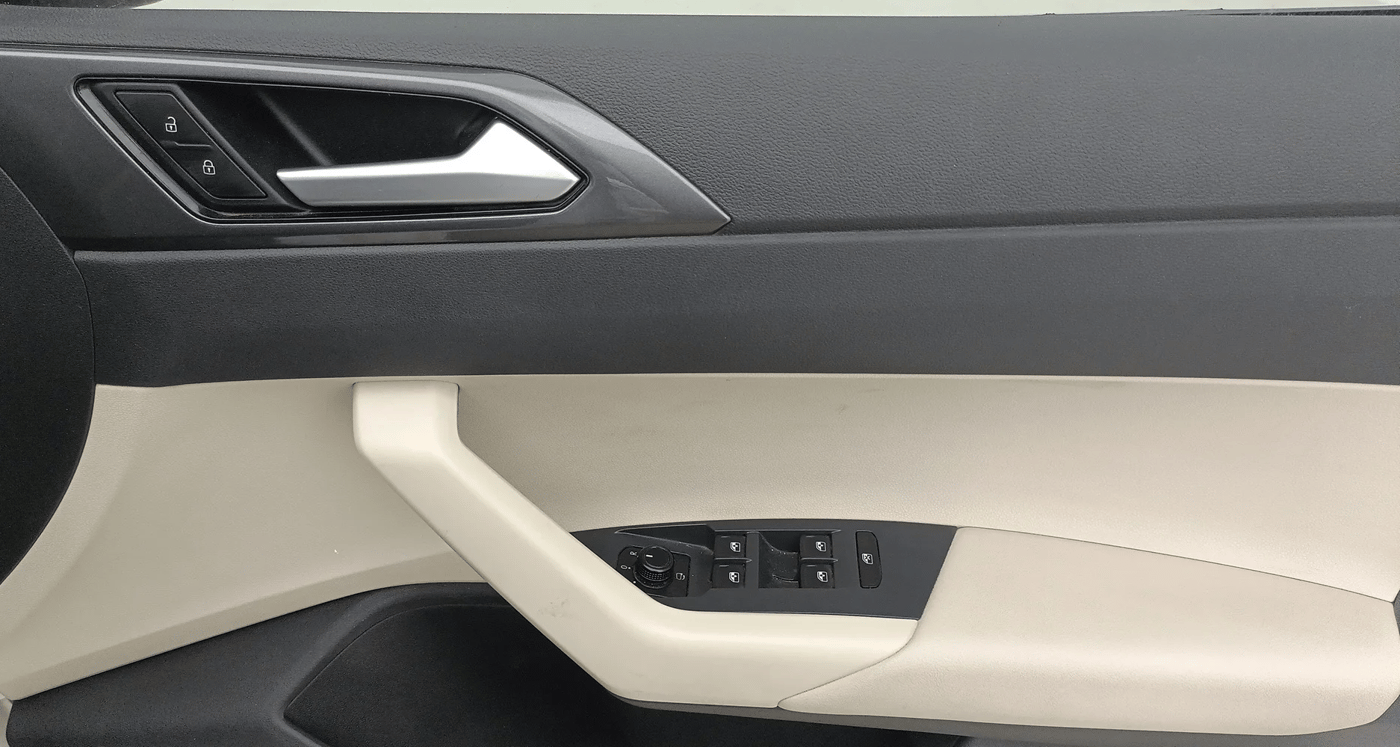 2022 Volkswagen VIRTUS GT PLUS TSI 1.5 EVO DSG, Petrol, Automatic, 80,893 km, Driver Side Door Panels Control