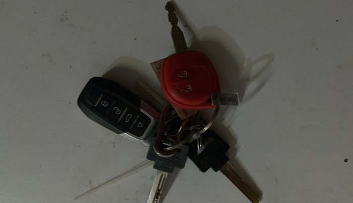 2021 Maruti Baleno DELTA PETROL 1.2, Petrol, Manual, 37,636 km, Key Close Up
