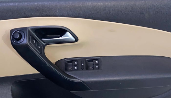 2018 Volkswagen Ameo HIGHLINE PLUS 1.0L 16 ALLOY, Petrol, Manual, 8,343 km, Driver Side Door Panels Control