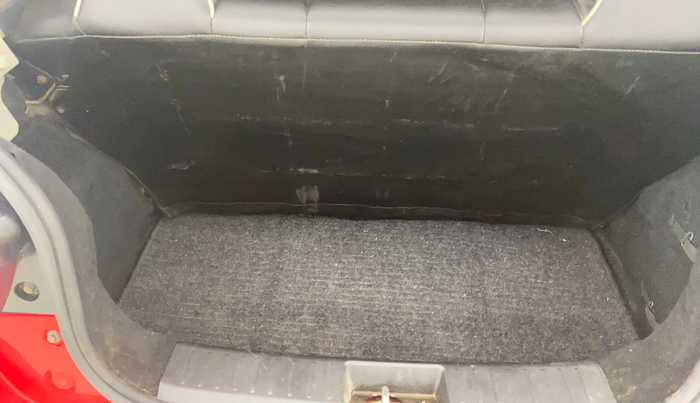 2019 Mahindra KUV 100 NXT K2 P 6 STR, Petrol, Manual, 62,040 km, Boot Inside