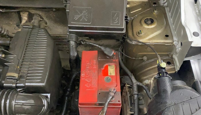 2016 Renault Kwid RXT 1.0, Petrol, Manual, 48,295 km, Engine View - Left