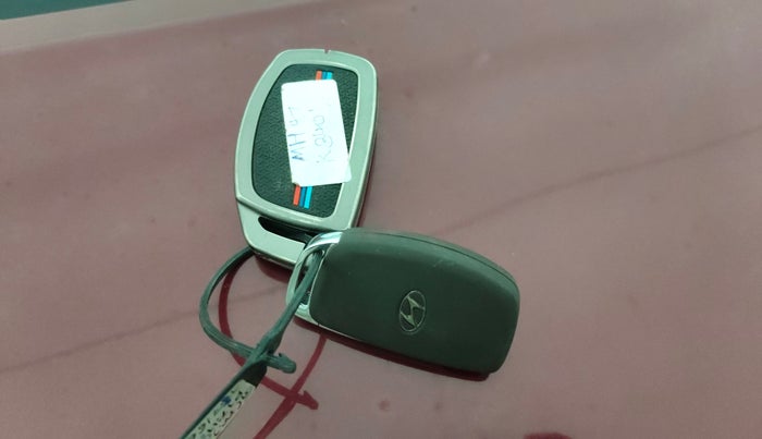 2016 Hyundai Grand i10 ASTA 1.2 KAPPA VTVT, Petrol, Manual, 30,330 km, Key Close Up