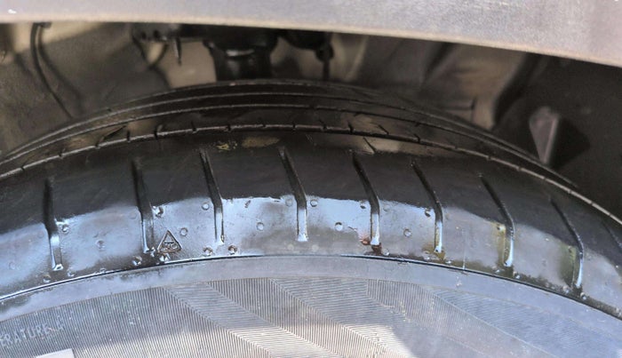 2024 Hyundai Creta 1.5 S (O) MPi iVT, Petrol, Automatic, 37,805 km, Left Rear Tyre Tread