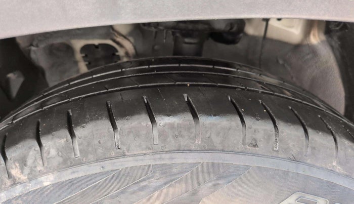 2024 Hyundai Creta 1.5 S (O) MPi iVT, Petrol, Automatic, 37,805 km, Right Rear Tyre Tread