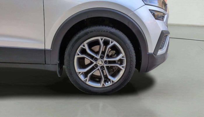 2022 Skoda KUSHAQ STYLE 1.5L TSI DSG, Petrol, Automatic, 39,483 km, Right Front Wheel